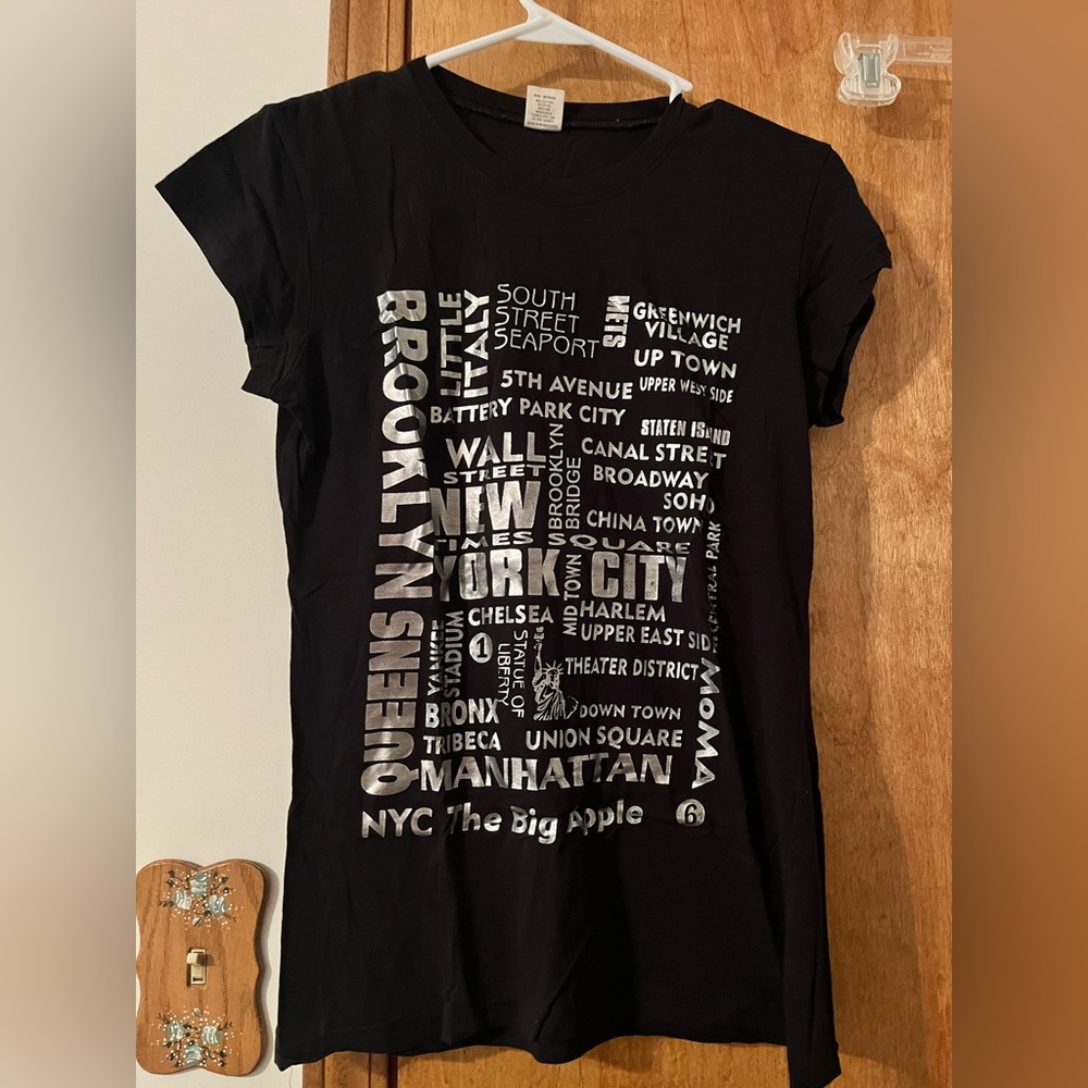 Souvenir Tee